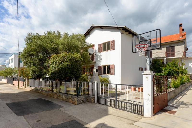 Apartments Yo Lee Bibinje Exterior foto